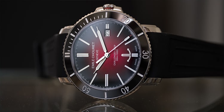 challenger-deep-red-42-mm-08-1169-g-6-aw-r8-8-01
